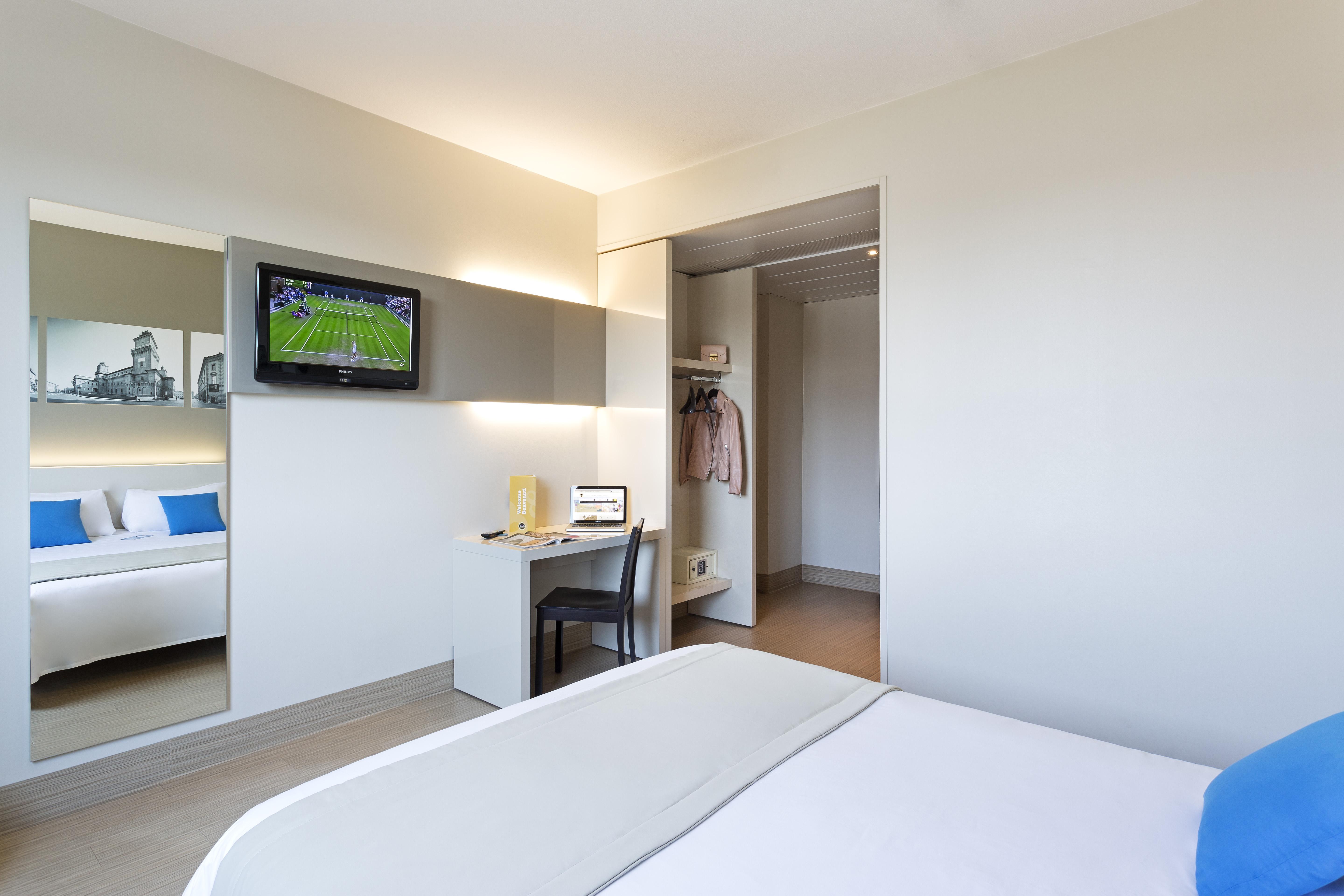 B&B Hotel Феррара Екстер'єр фото