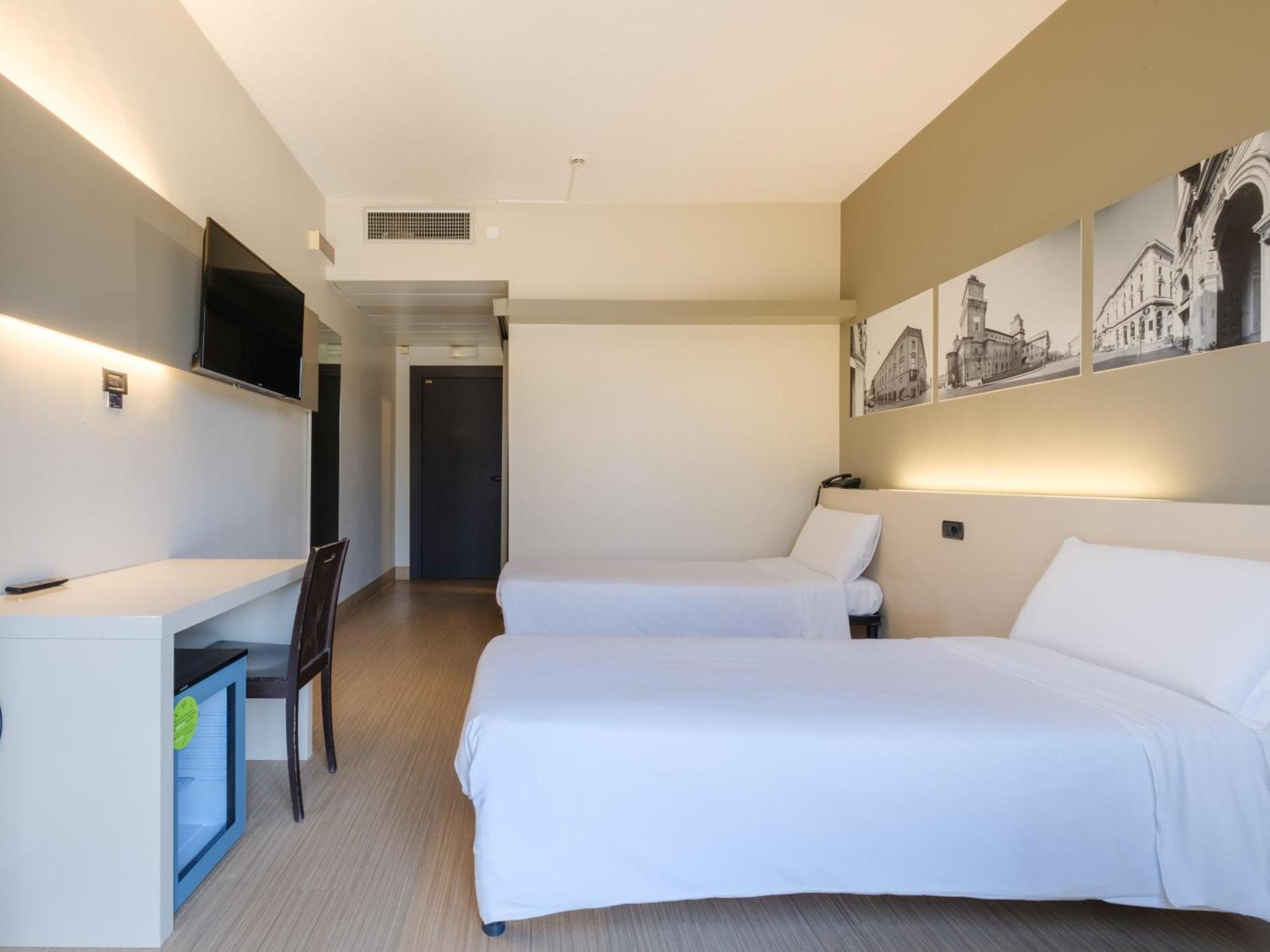 B&B Hotel Феррара Екстер'єр фото