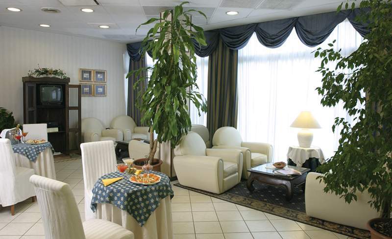 B&B Hotel Феррара Інтер'єр фото